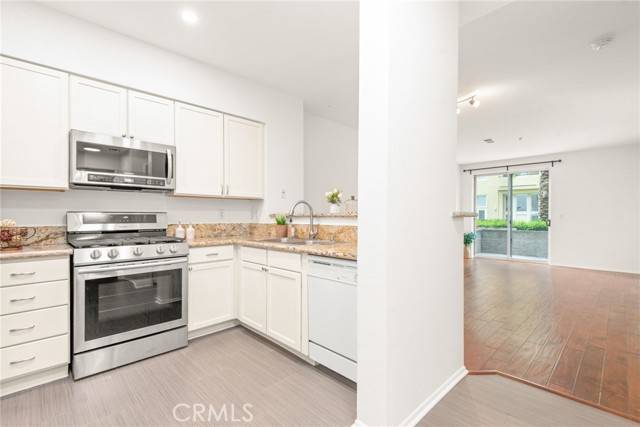 Playa Vista, CA 90094,6400 Crescent #121