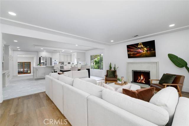 Monrovia, CA 91016,162 Acacia Avenue