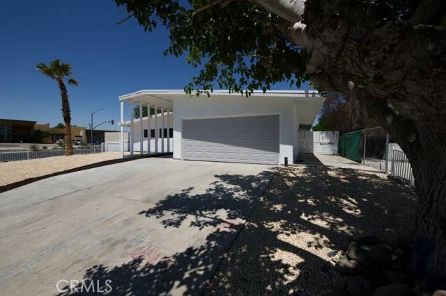 Victorville, CA 92395,14163 Wimbleton Drive