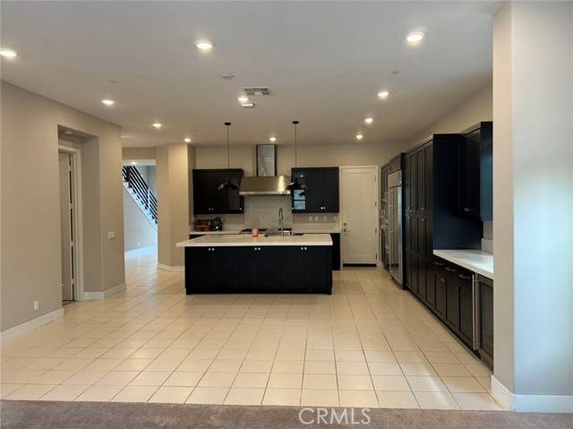 Irvine, CA 92618,70 swift