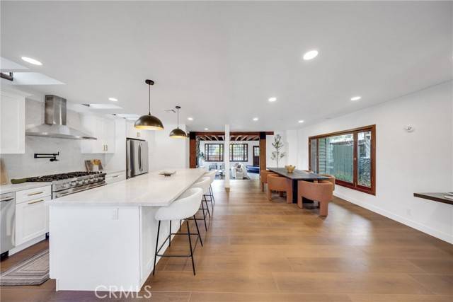 Sierra Madre, CA 91024,561 Alta Vista Drive