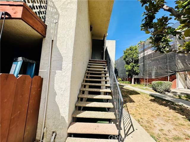 Diamond Bar, CA 91765,23641 Golden Springs Drive #C20