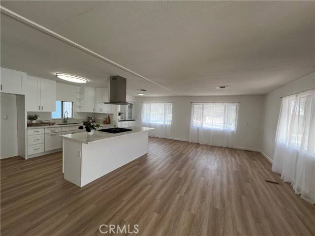 Westminster, CA 92683,15621 Beach #24
