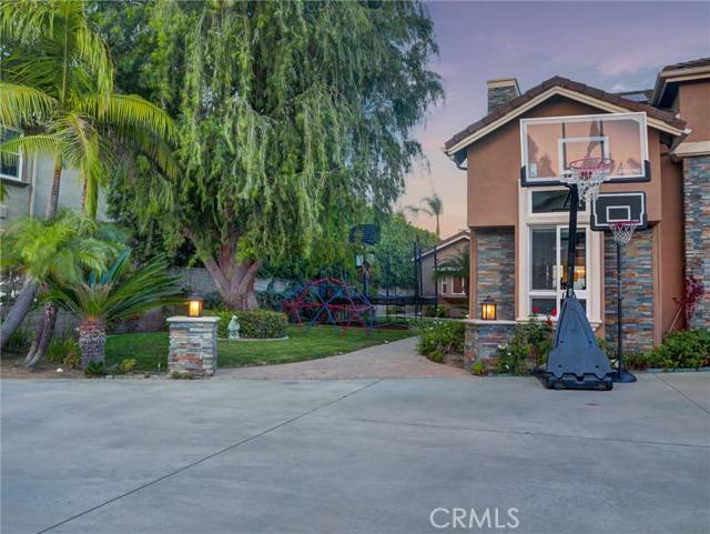 Yorba Linda, CA 92887,27020 Daisy Circle