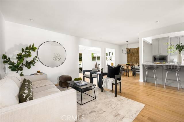 Van Nuys, CA 91406,17216 Lorne Street