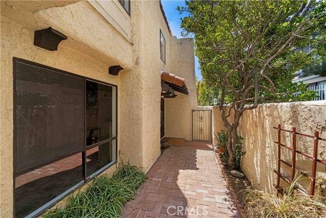 Northridge, CA 91324,10126 Reseda Boulevard #121