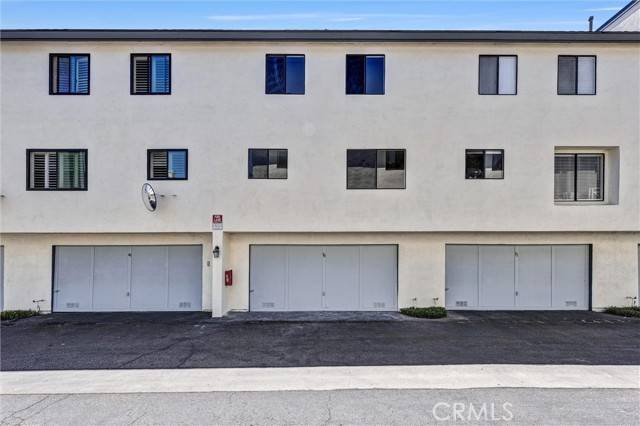 Lawndale, CA 90260,15111 Freeman Avenue #50