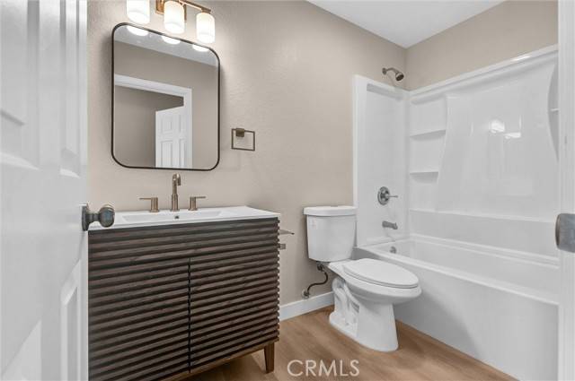 Lawndale, CA 90260,15111 Freeman Avenue #50
