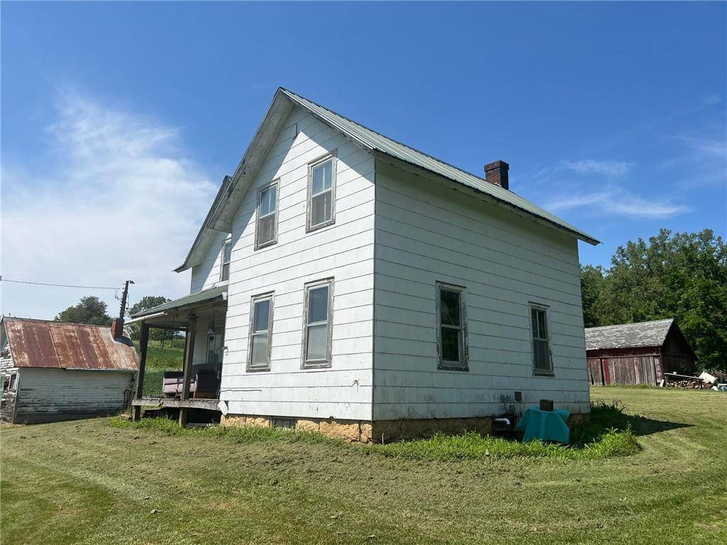 Alma, WI 54610,W1464 County Road Kk