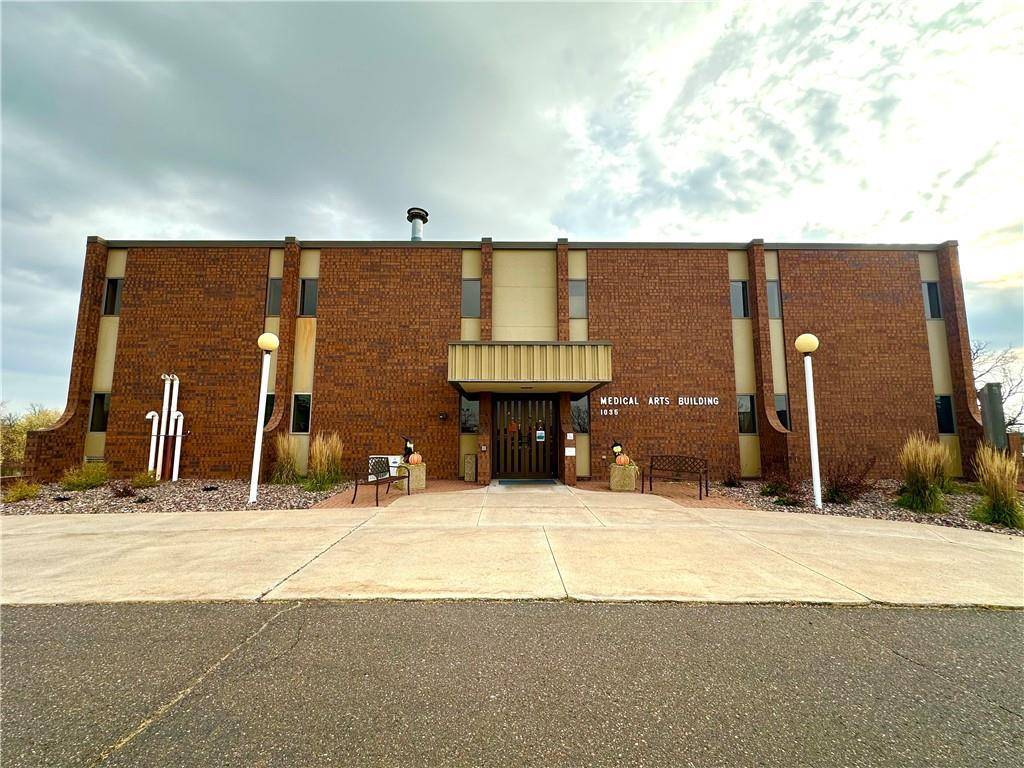 Rice Lake, WI 54868,1035 Main Street #2SE