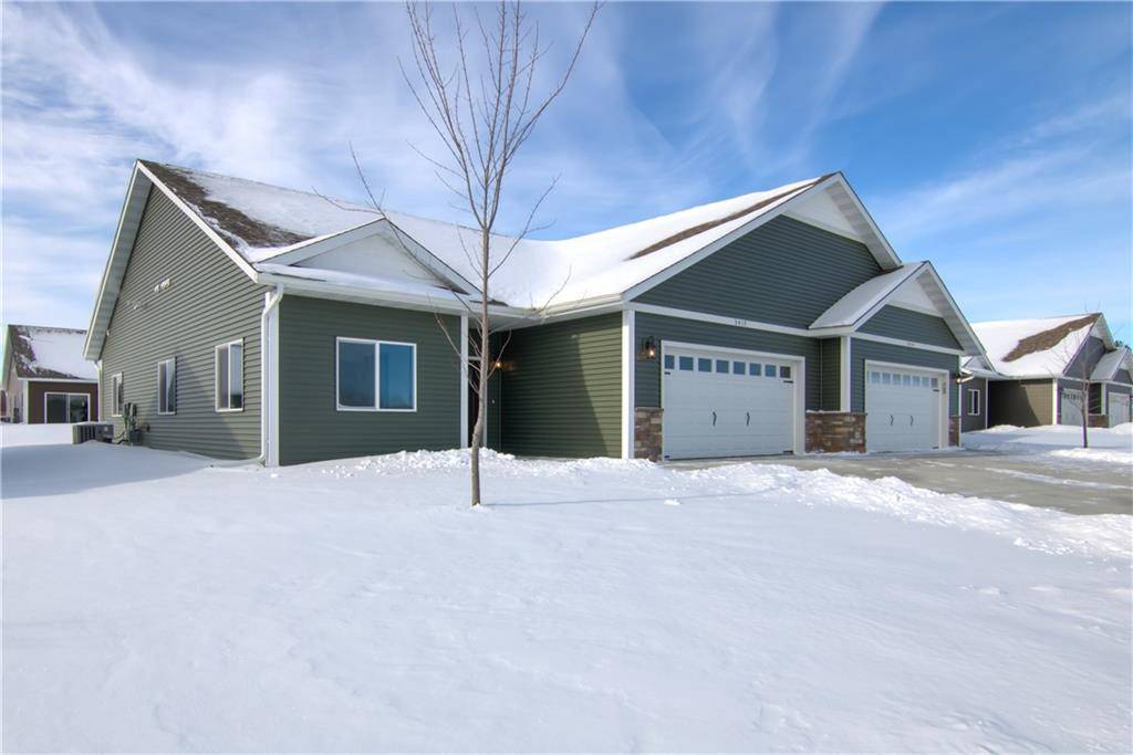 Eau Claire, WI 54703,3417 Iris Drive