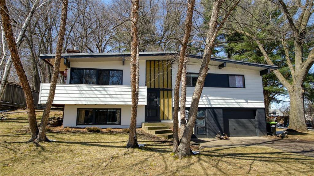 Menomonie, WI 54751,509 15th Street