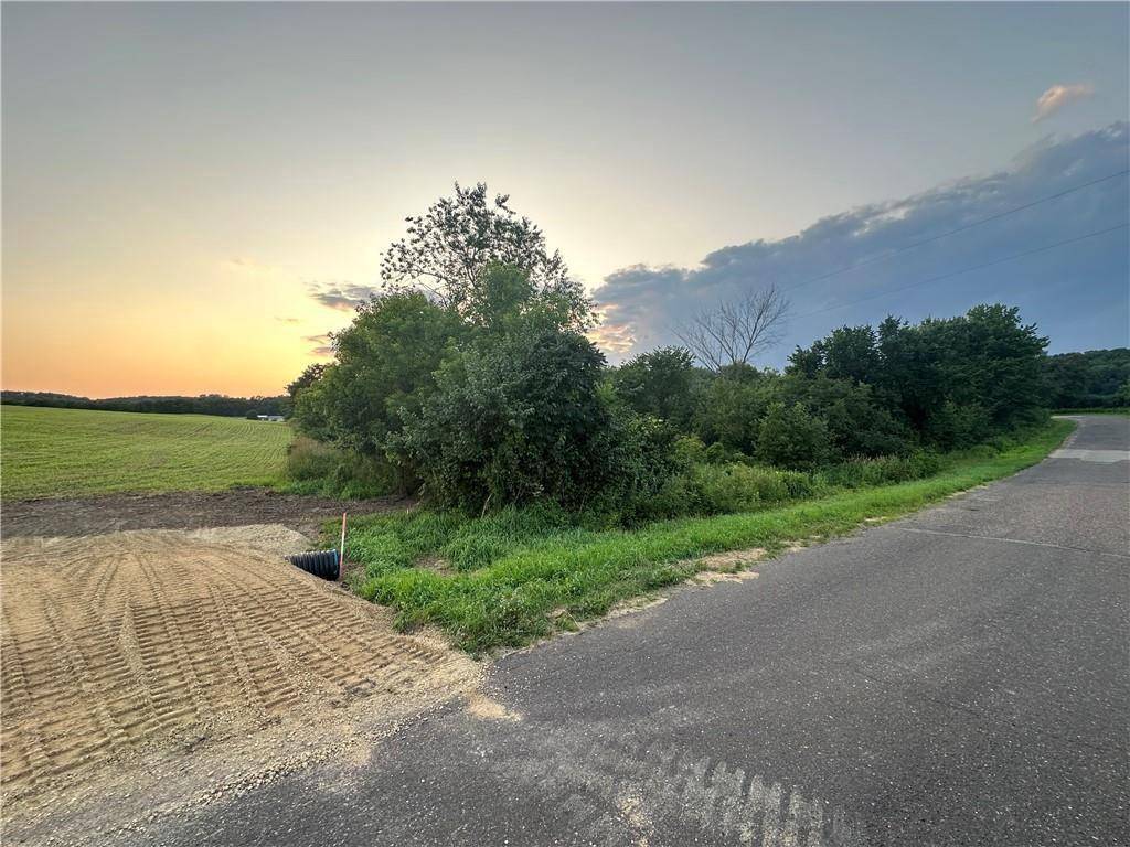 Elk Mound, WI 54739,5.01 Acres 740th Avenue