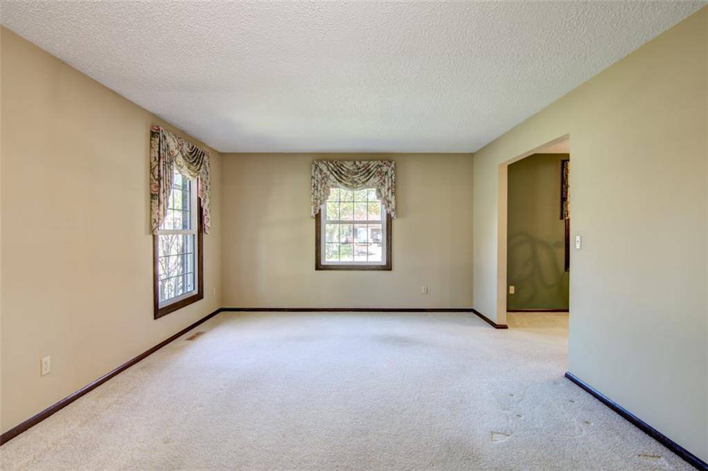 Eau Claire, WI 54701,1206 Nixon Avenue