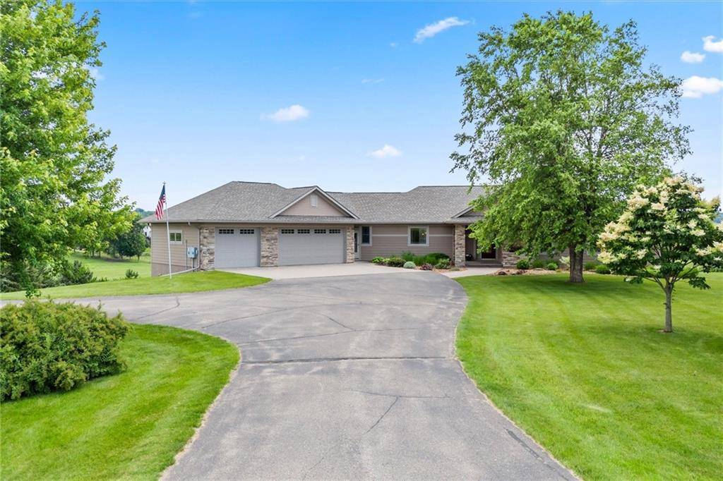Hudson, WI 54016,433 Sunset Drive