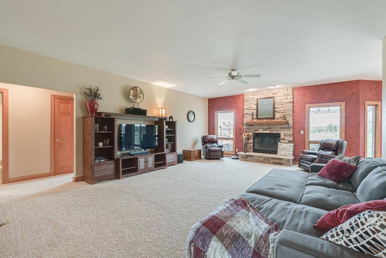 Mequon, WI 53097,13350 N Laurel LANE