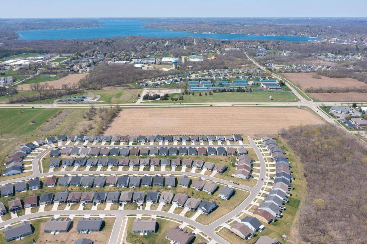 Lake Geneva, WI 53147,1101 S EDWARDS BOULEVARD