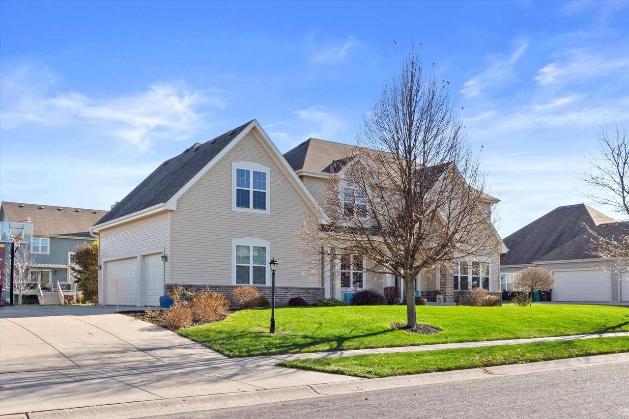 Menomonee Falls, WI 53051,W193N5840 Canary DRIVE