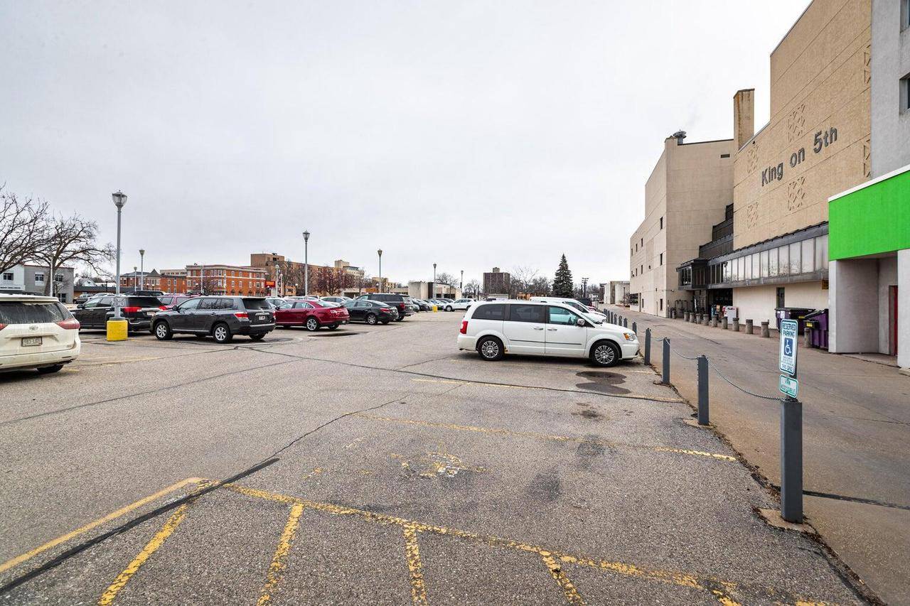 La Crosse, WI 54601,505 King STREET ##242