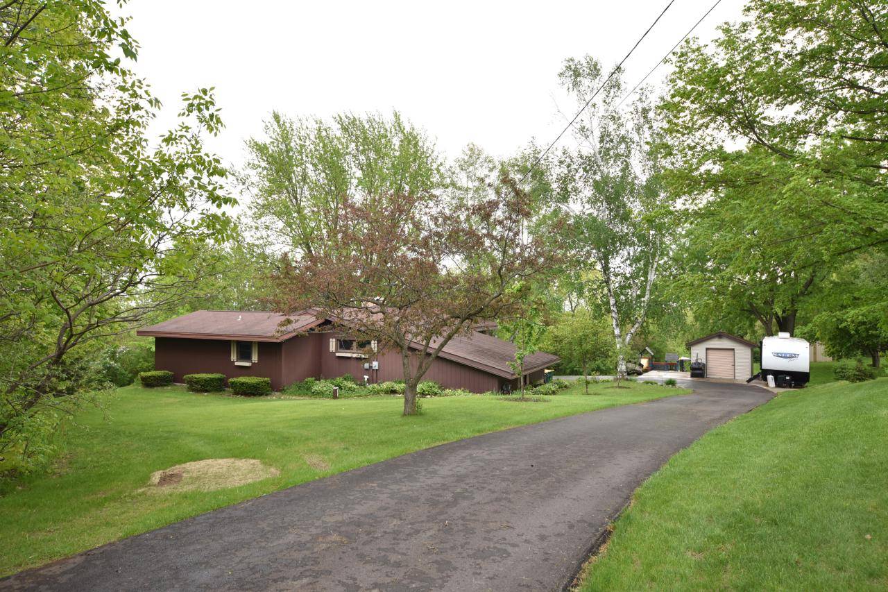 West Bend, WI 53090,4461 Holly LANE