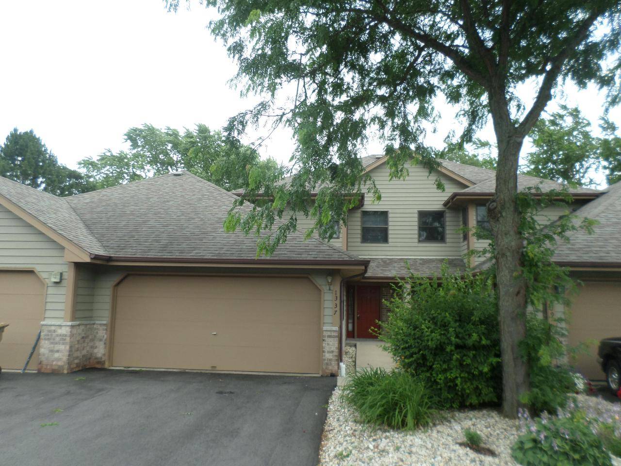 Kenosha, WI 53144,1337 30th COURT