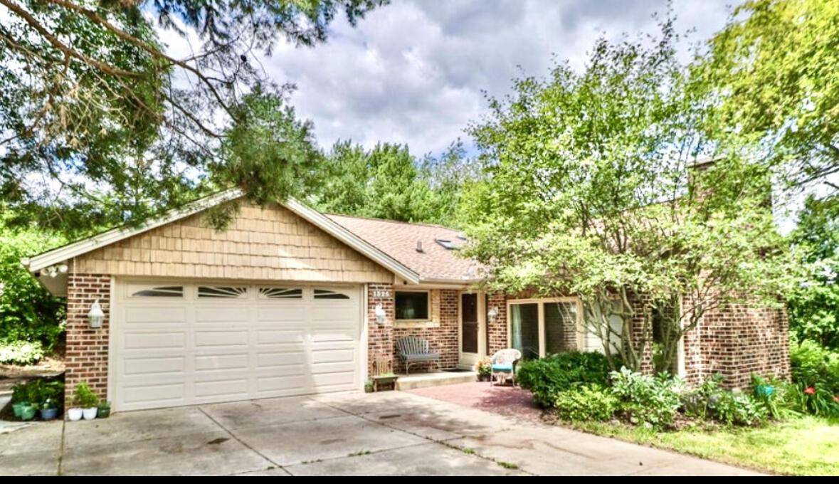 Brookfield, WI 53045,1325 Poplar Ridge COURT