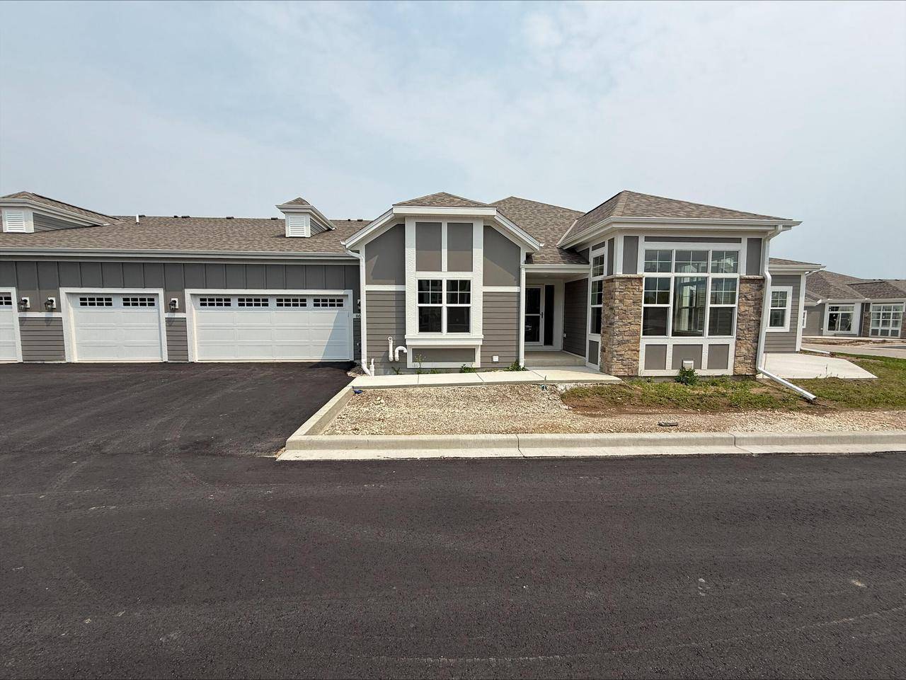 Grafton, WI 53024,865 S Verona CIRCLE #79