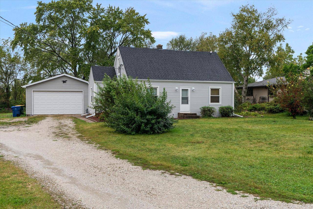 Oak Creek, WI 53154,10551 S Chicago ROAD