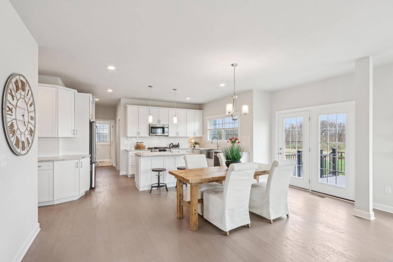 Lake Geneva, WI 53147,521 N Stone Ridge DRIVE