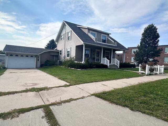 Spring Grove, MN 55974,104 2nd AVENUE SW