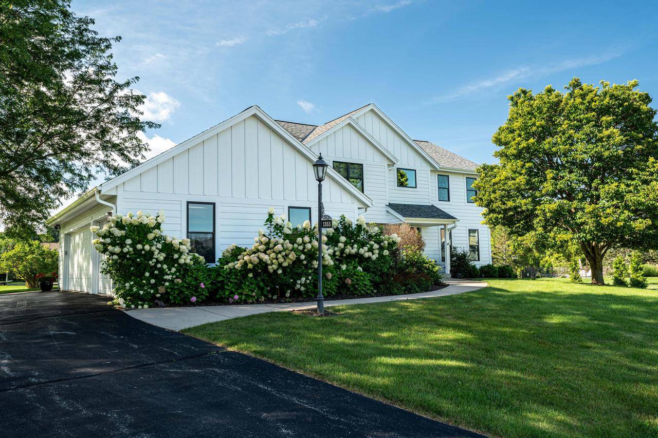 Oconomowoc, WI 53066,1355 Gridley COURT