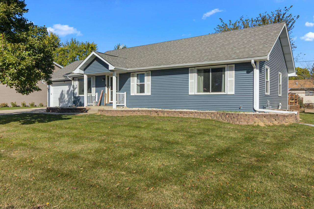 Twin Lakes, WI 53181,1902 Sunset DRIVE