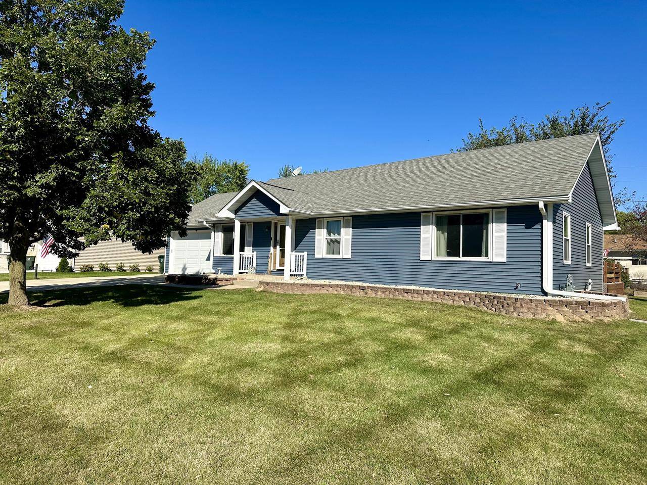 Twin Lakes, WI 53181,1902 Sunset DRIVE