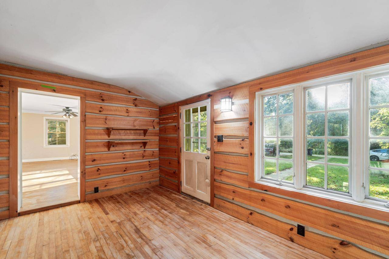 Cedarburg, WI 53012,1835 Washington AVENUE #1837