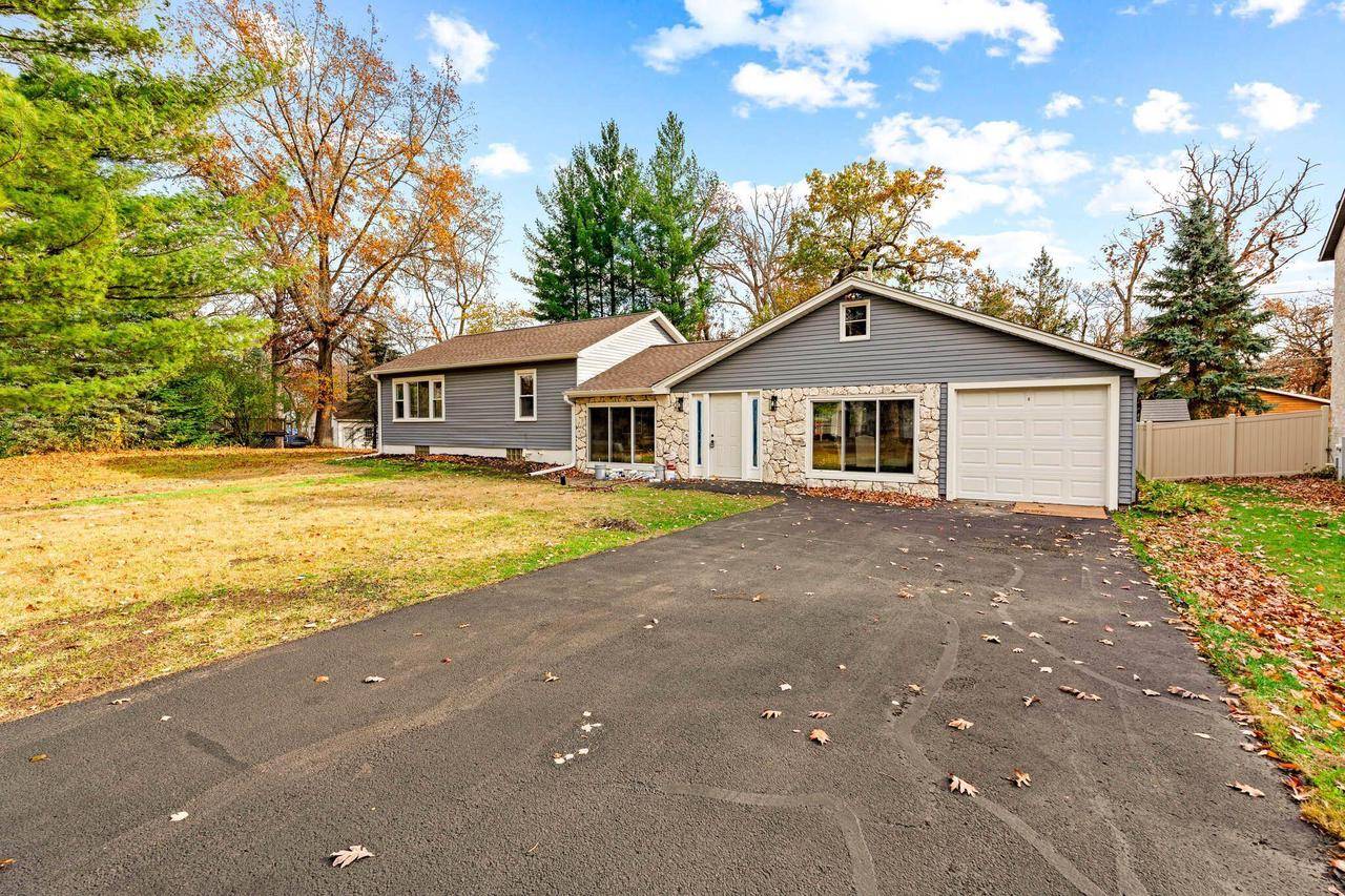 Burlington, WI 53105,29833 Woodlawn DRIVE