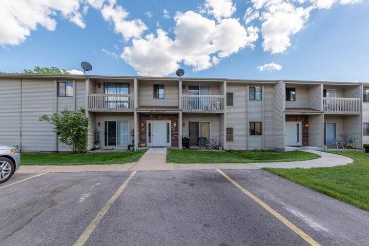 West Bend, WI 53095,645 Westridge DRIVE #10