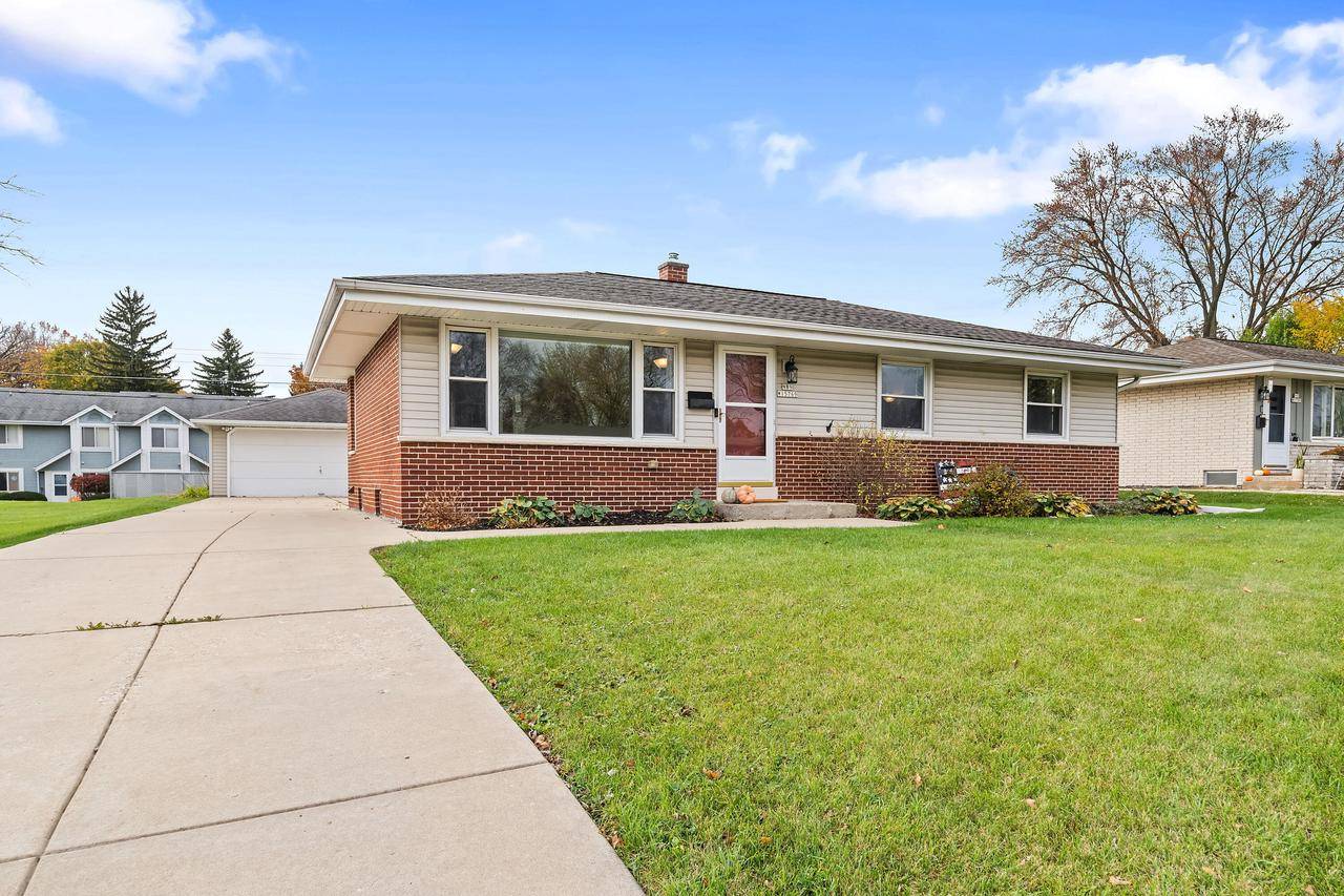 Menomonee Falls, WI 53051,N89W15769 Cleveland AVENUE