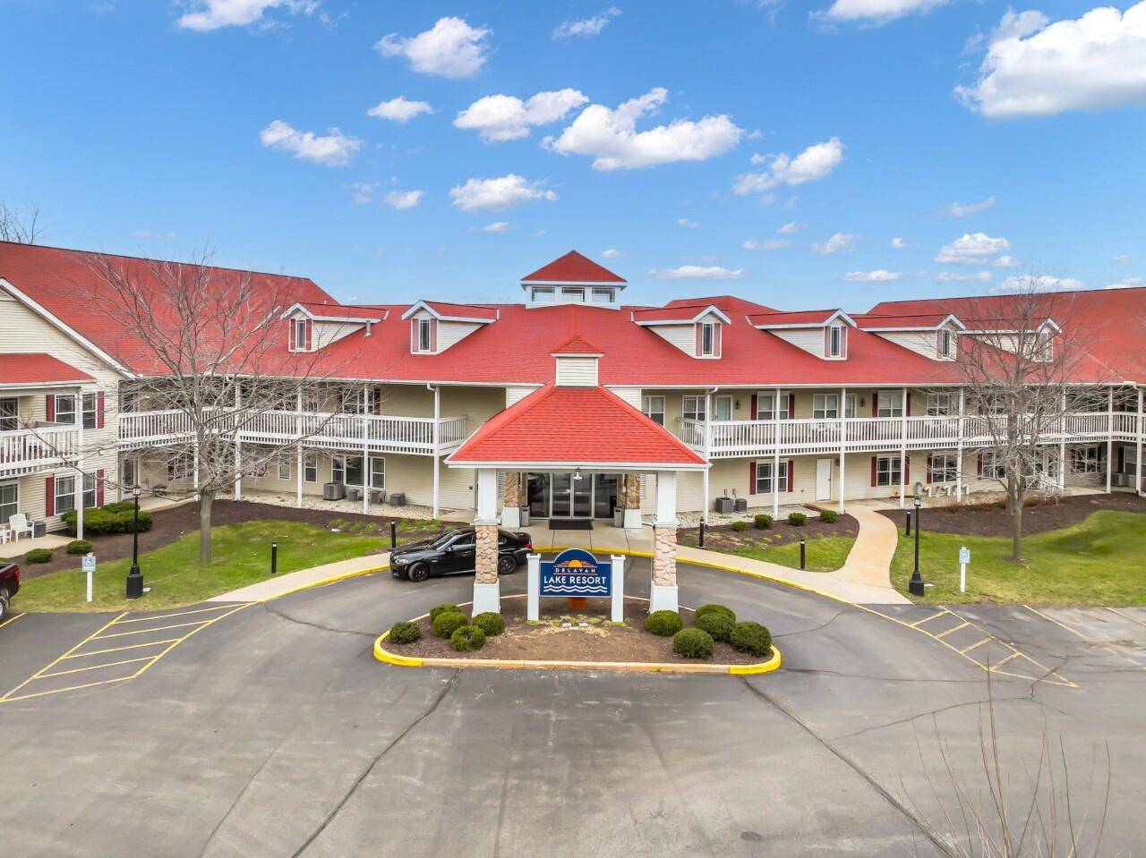 Delavan, WI 53115,1505 South Shore DRIVE #204
