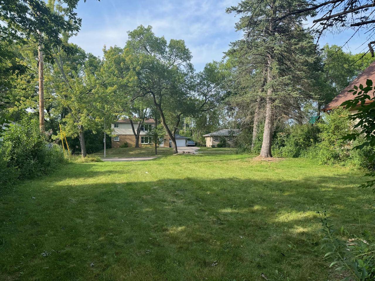 Milwaukee, WI 53225,10615 W VILLARD AVENUE