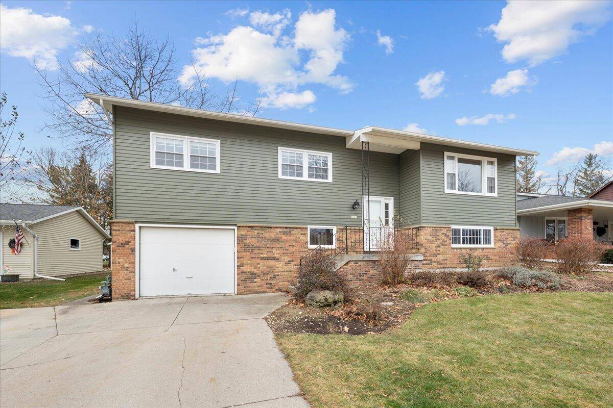 Sheboygan, WI 53083,2323 W Koning DRIVE