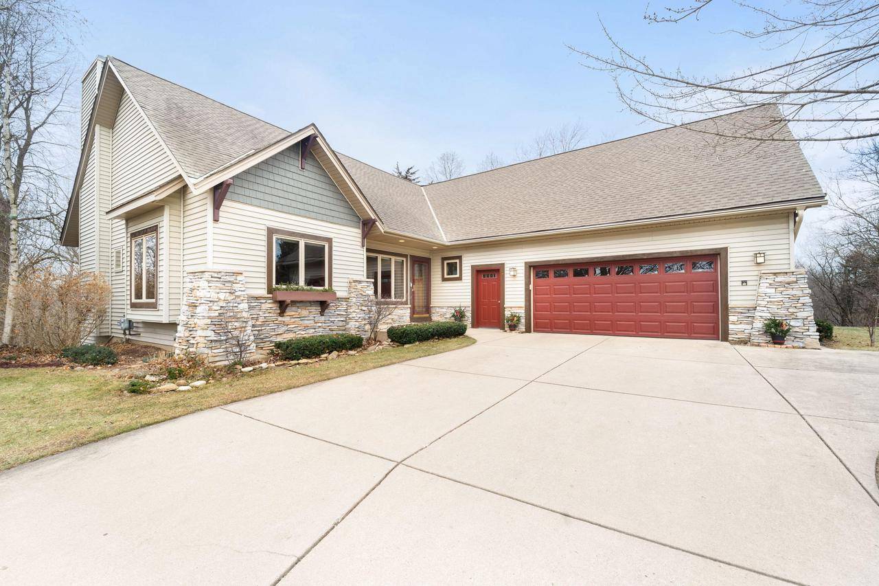 Burlington, WI 53105,100 Accipiter COURT