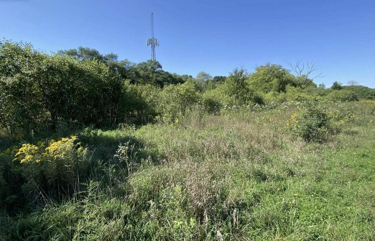 Milwaukee, WI 53223,8747 N 76TH PLACE