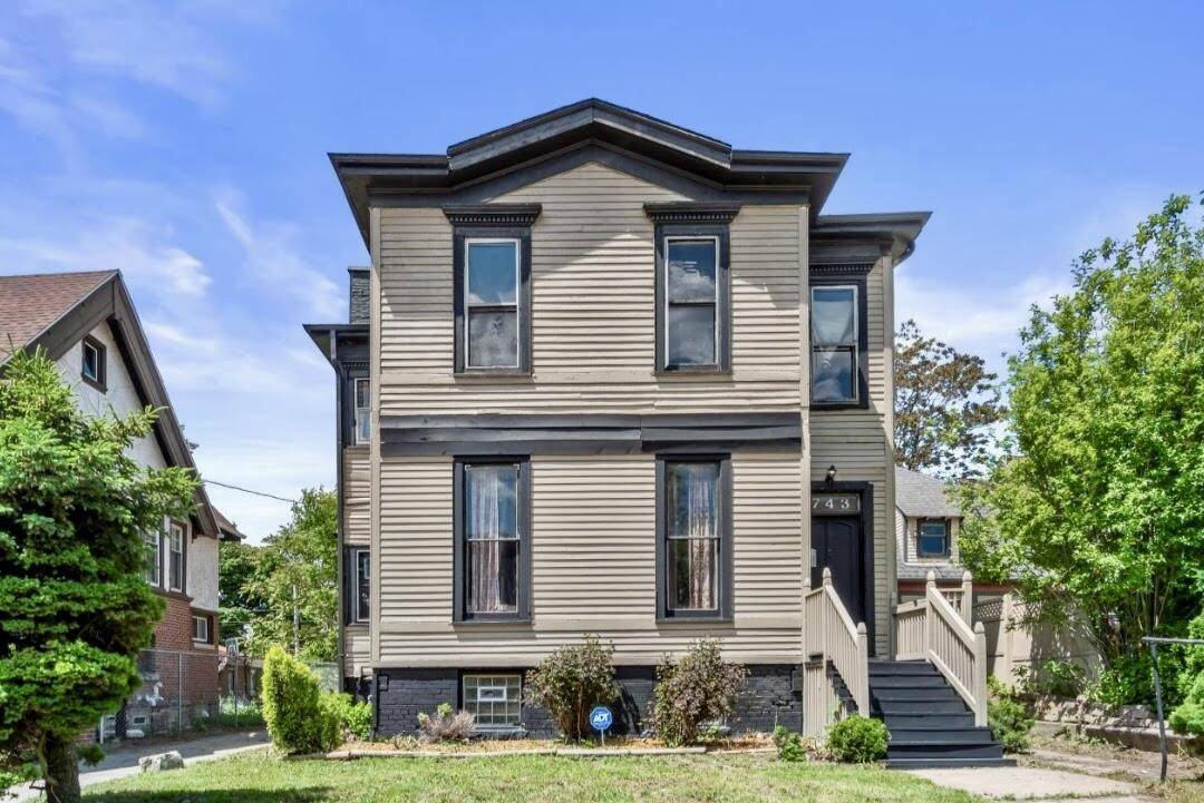 Milwaukee, WI 53208,743 N 32nd STREET