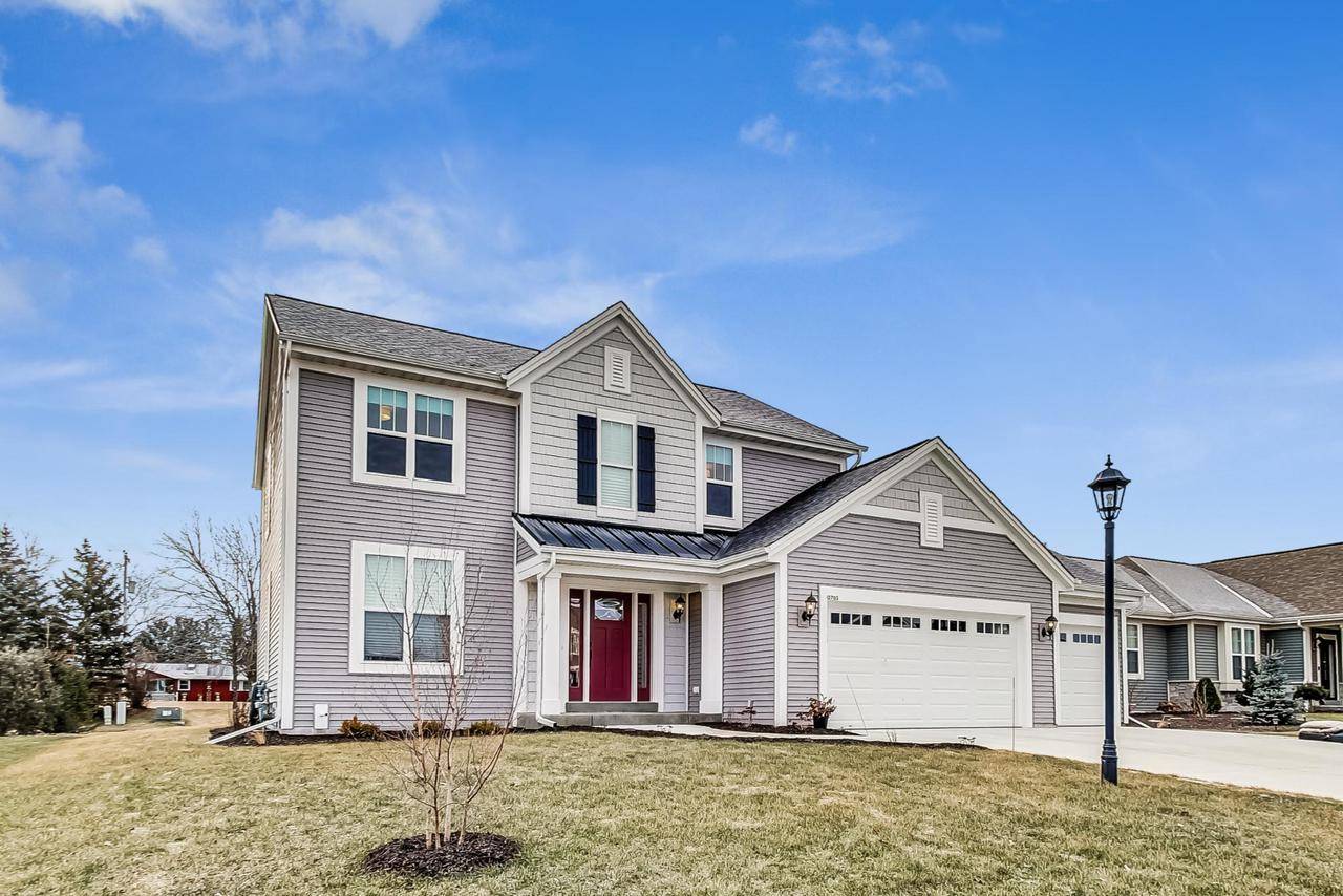 East Troy, WI 53120,2703 Red Oak LANE