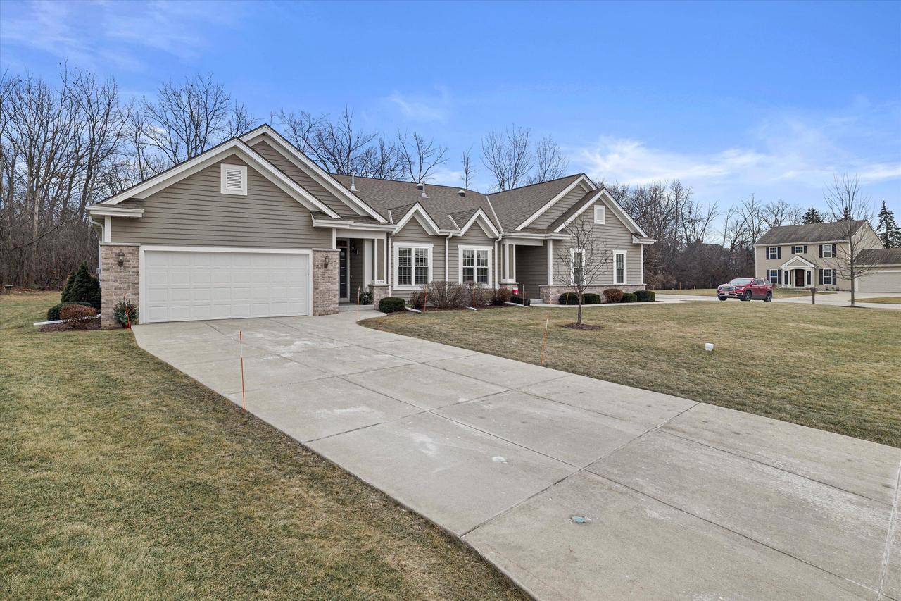 New Berlin, WI 53151,4784 S Lindenwood COURT