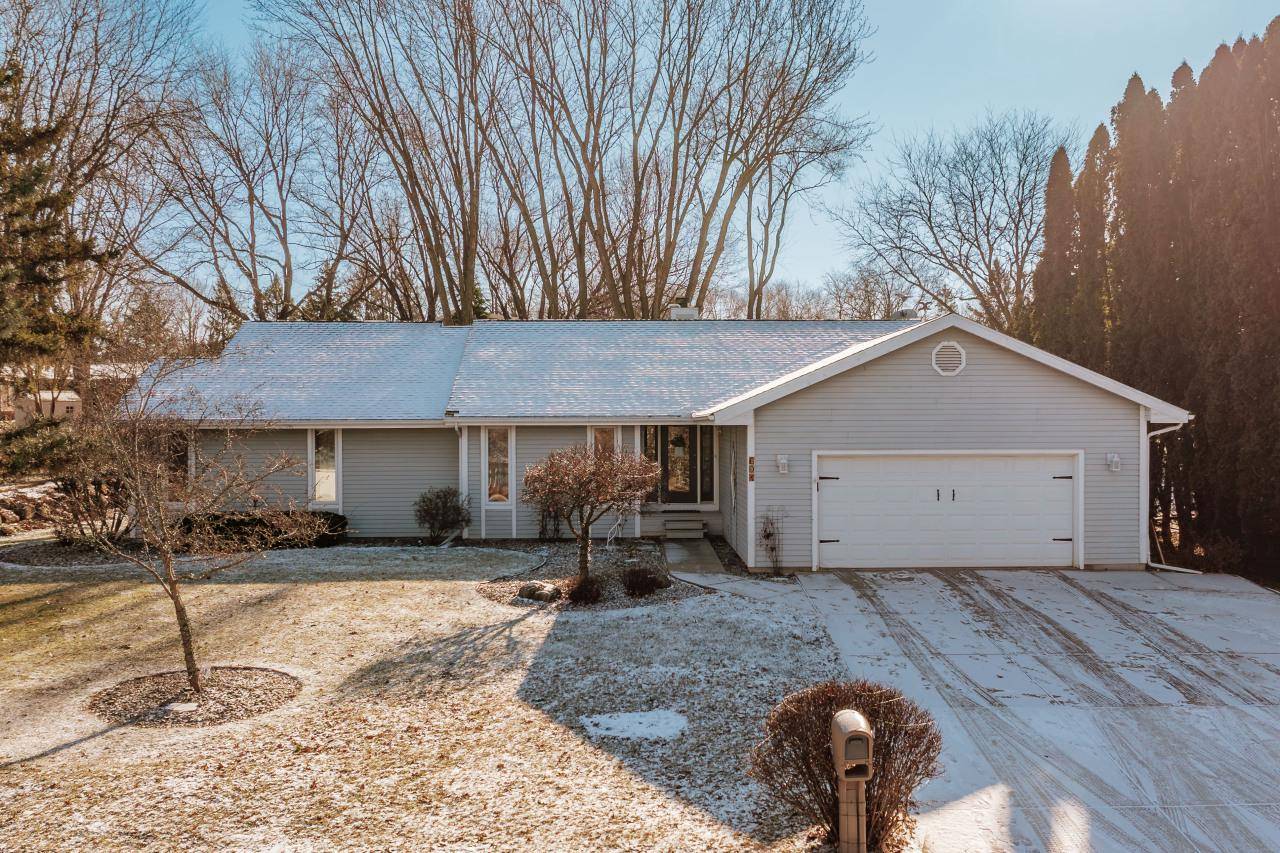 Verona, WI 53593,601 East View COURT