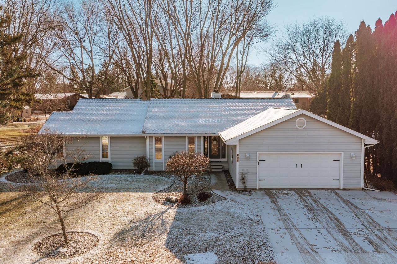 Verona, WI 53593,601 East View COURT