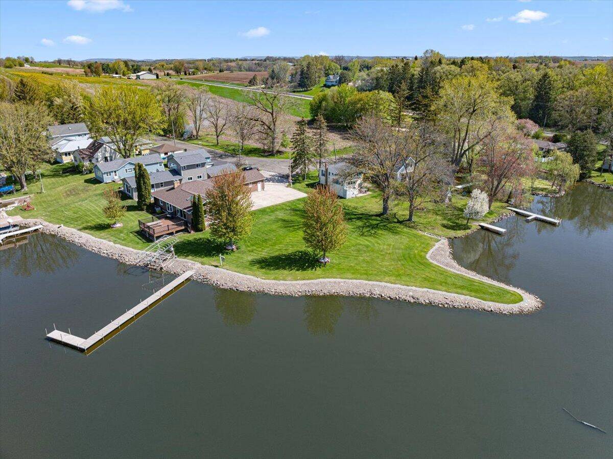 Hustisford, WI 53034,N4621 Lake DRIVE