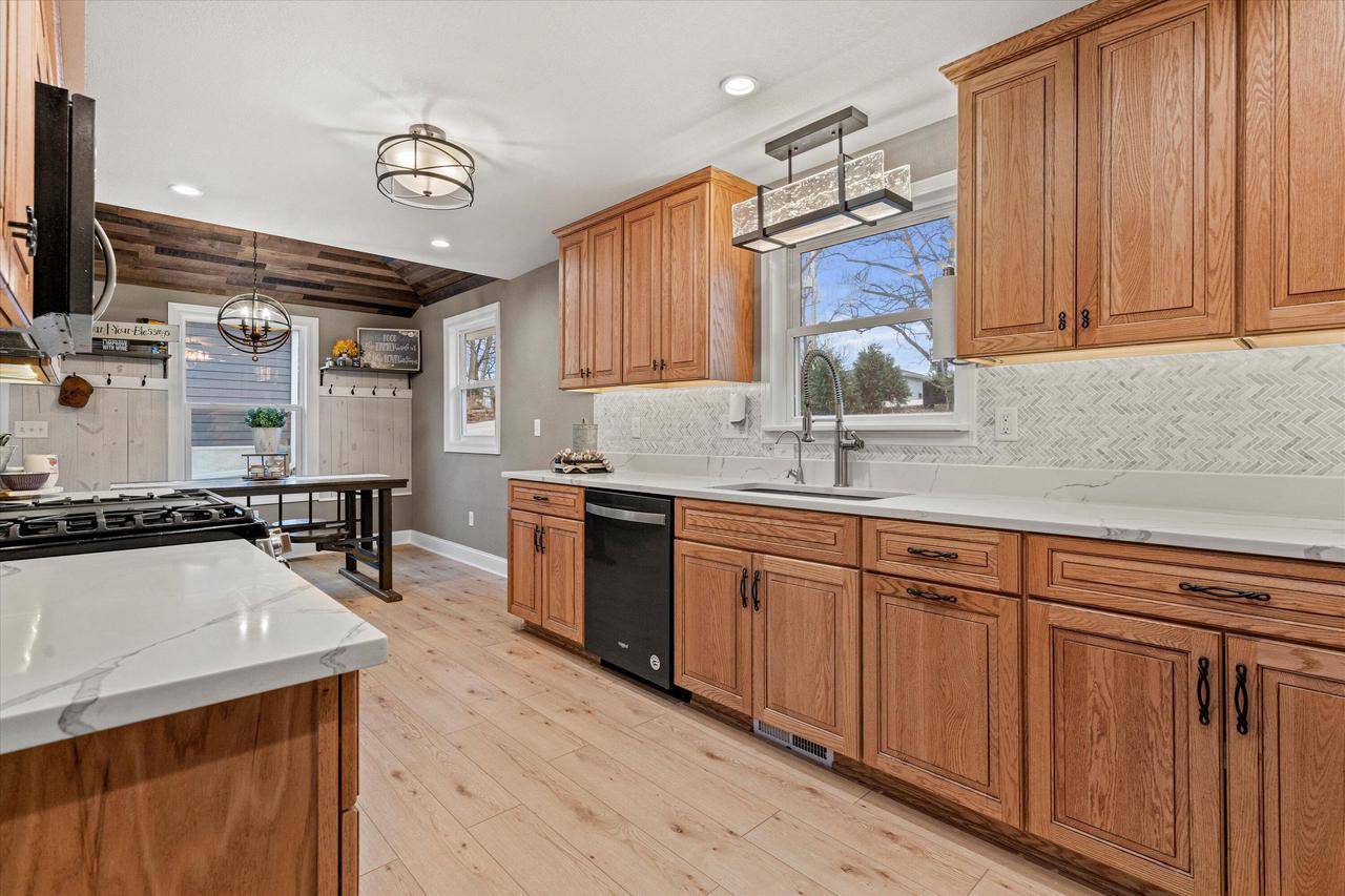 East Troy, WI 53120,W2094 Beulah Heights ROAD