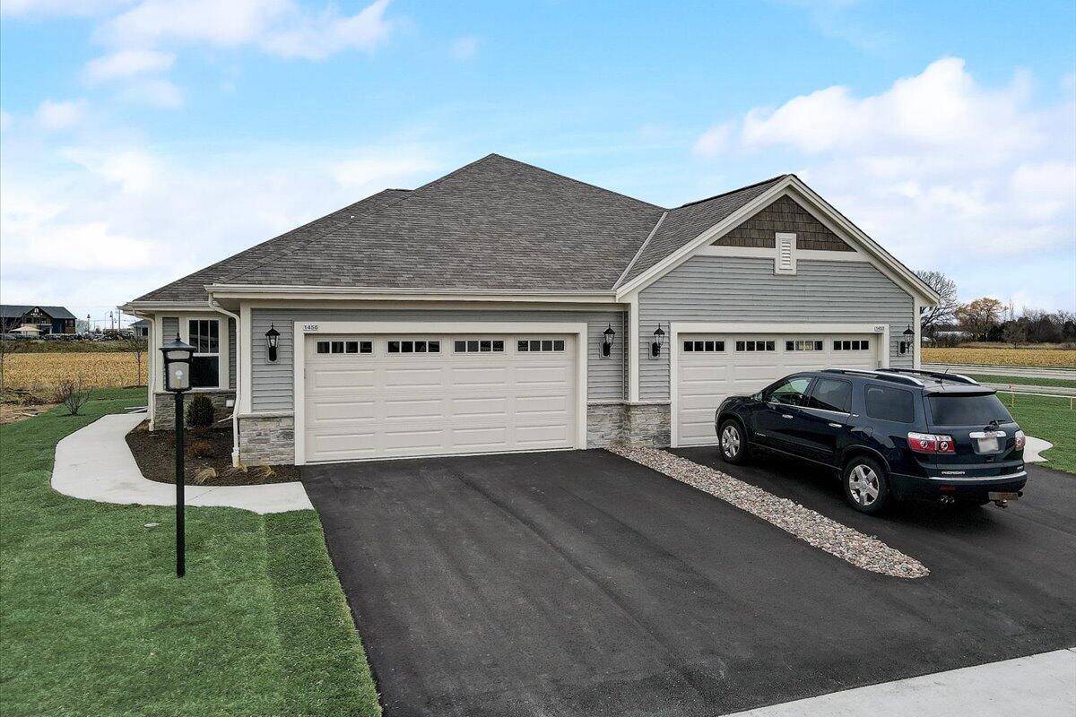 Mukwonago, WI 53149,1456 Sandhill LANE #0501